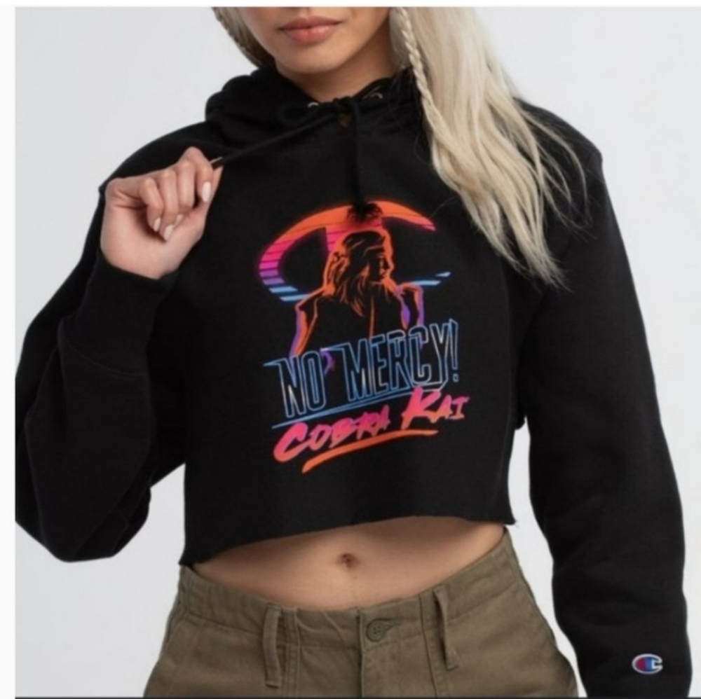 CHAMPION x Cobra Kai Womens Crop Hoodie Sz Large NWT